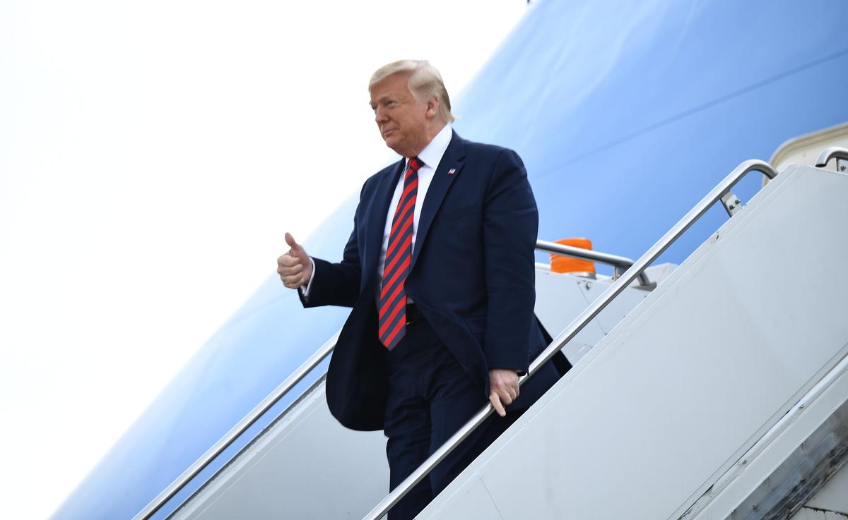 Trump Thanks White House Expert After He Defends Call With Ukrainian President