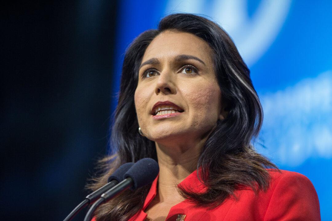 Tulsi Gabbard Says 2020 Candidates Trying to Get Money From Impeachment Are ‘Undermining Credibility’