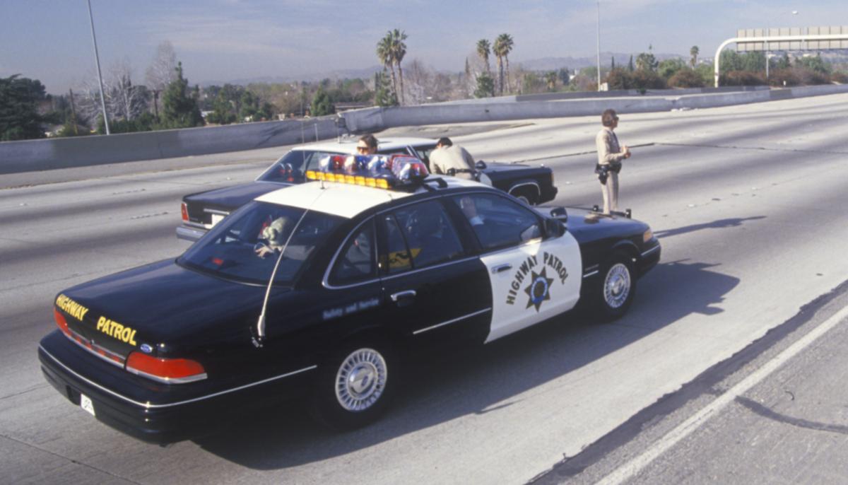 State Trooper Senses Something’s ‘Not Right’ During Traffic Stop, Ends Up Saving 15-yr-old Girl From Human Trafficker