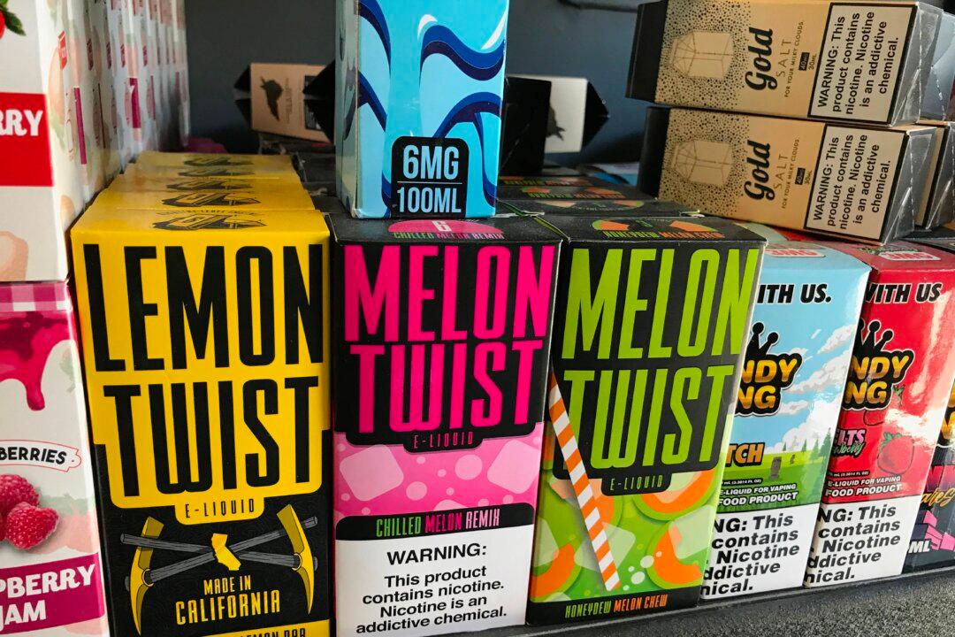 Parents, Experts Warn of Teen Vaping Risks as Deaths Rise