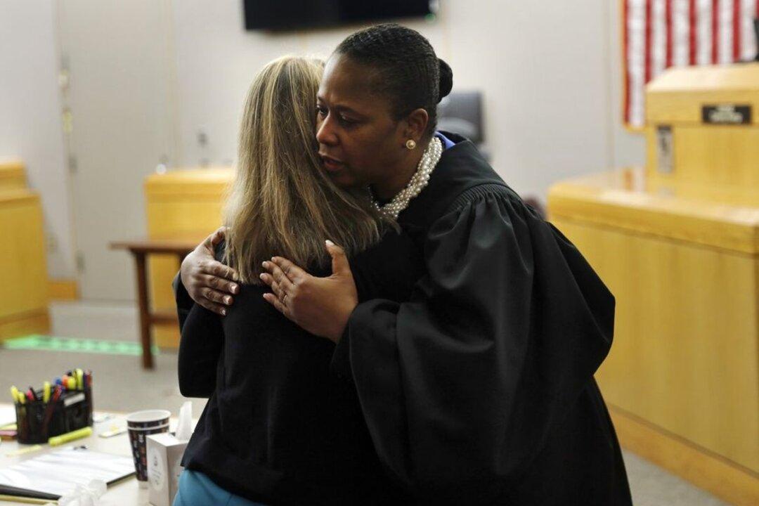 Judge Hugs Former Officer Amber Guyger, Gives Her a Bible After Murder Conviction