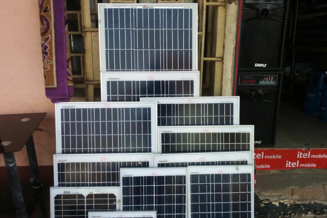China Floods Zimbabwe Market With Substandard Solar Panels; Experts Worry