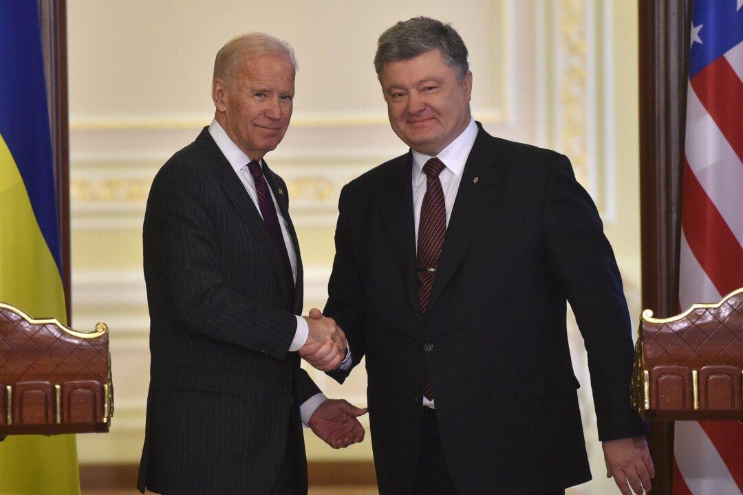 Former Ukrainian President Says Biden Never Asked Him to Close Cases