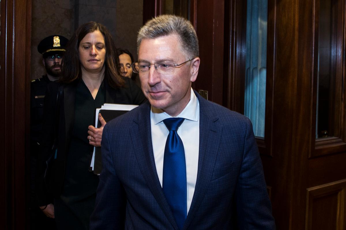 Former Ukraine Envoy Kurt Volker Resigns From McCain Institute