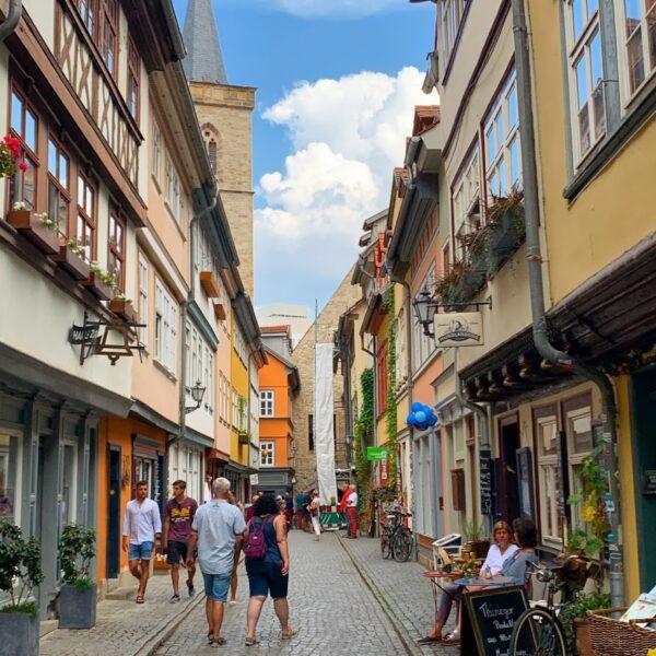 trolling on Merchant's Bridge in Erfurt. (Janna Graber)