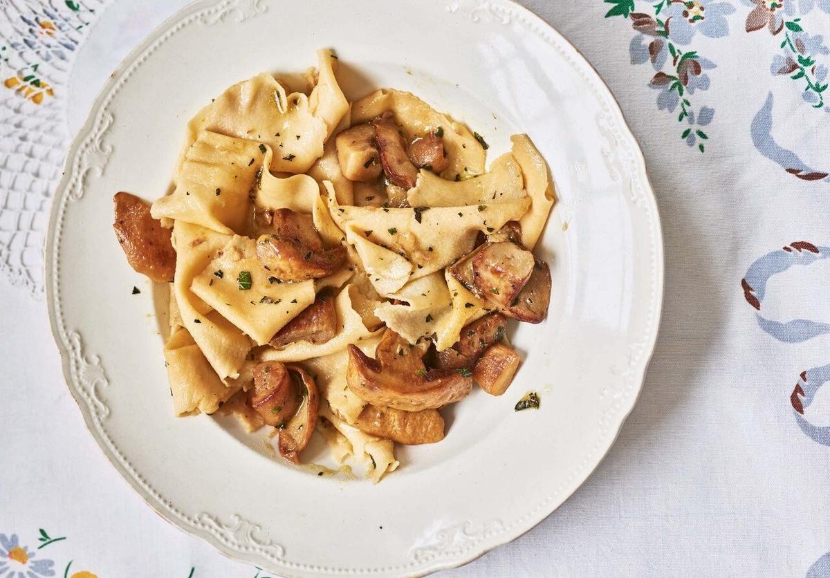 Marica’s Strapponi With Porcini Mushrooms