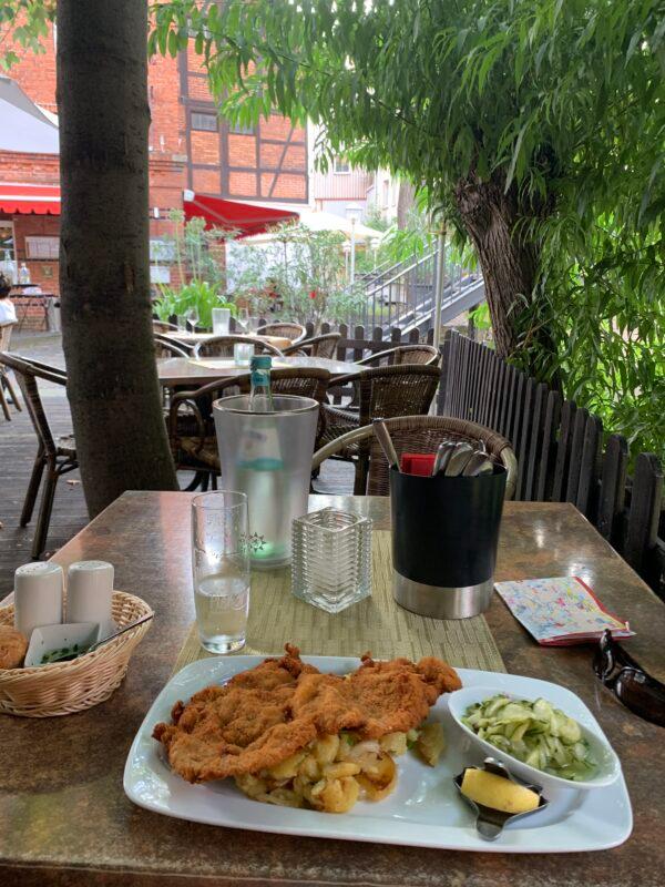Schnitzel dinner at Pier 37 in Erfurt. (Janna Graber)