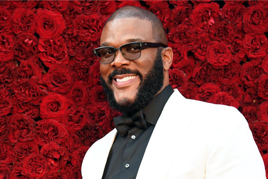 Tyler Perry Offers to Pay for Rayshard Brooks’s Funeral and Children’s College Education