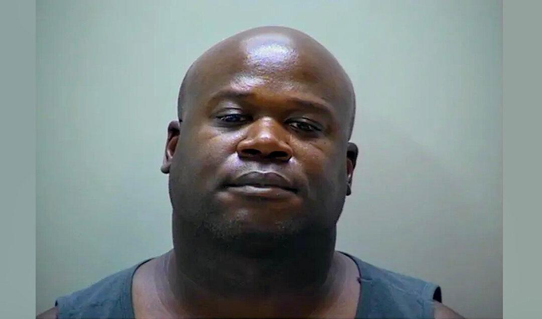 Former NFL Linebacker Questioned After Allegedly Pointing a Gun at Misbehaving Teens