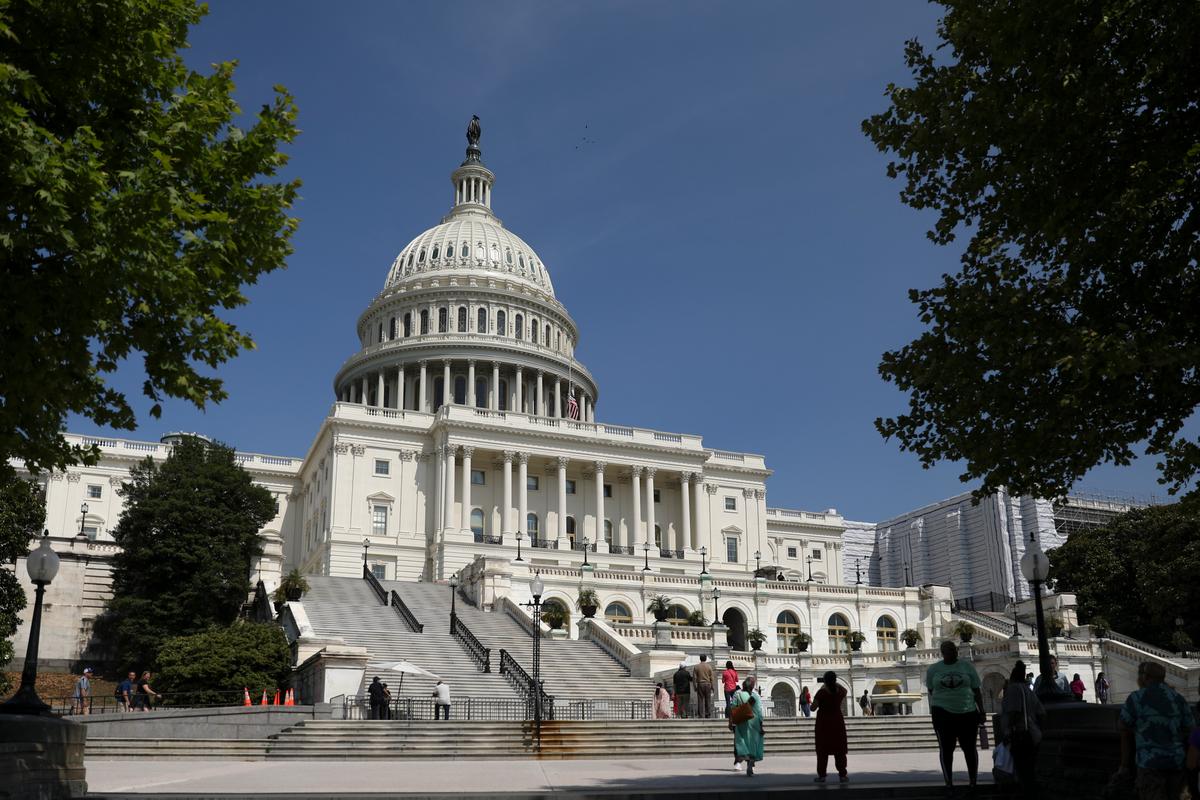 Culture of Corruption in Congress Encouraged by Legal ‘Pay-to-Play’ Privileges
