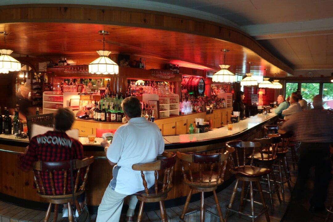 Long Live the Wisconsin Supper Club