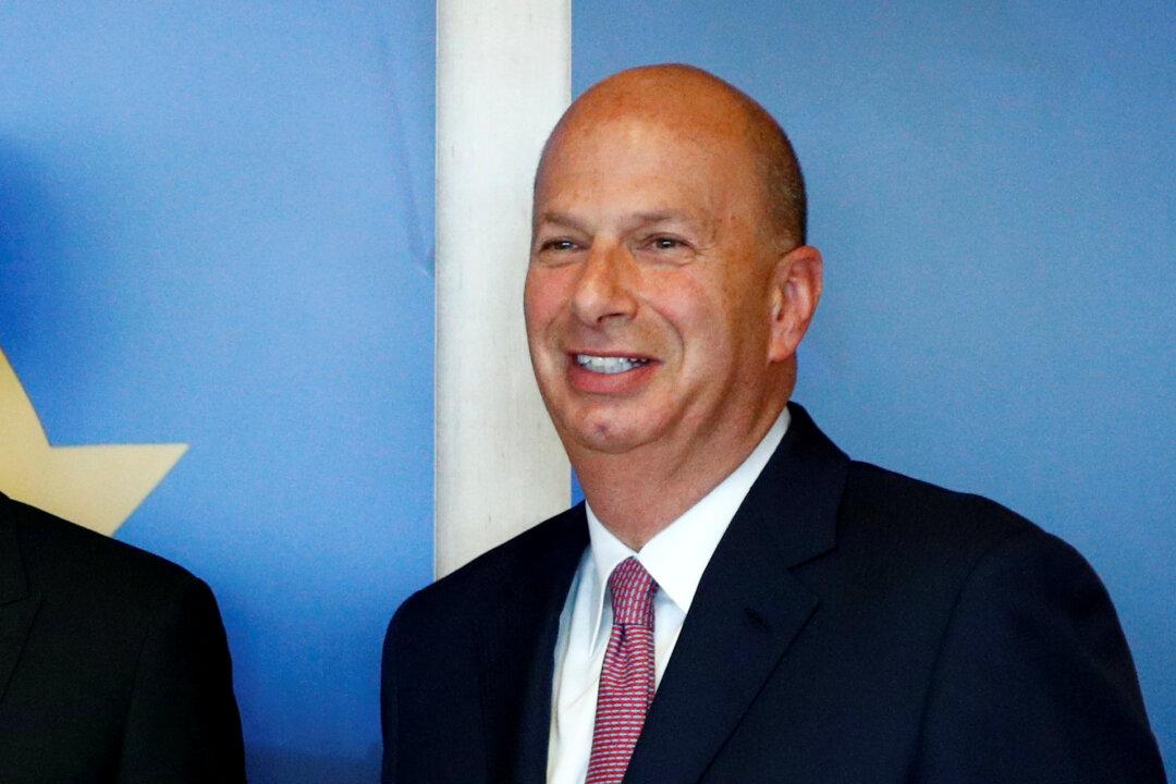 US Ambassador to EU to Testify Before Congress in Impeachment Inquiry