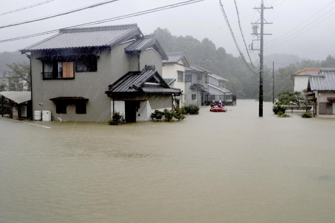 Over 3 Million Advised to Evacuate as Powerful Typhoon Approaches Japanese Capital