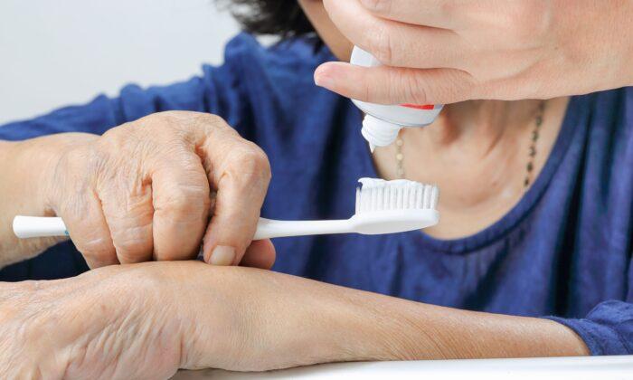Lack of Toothbrushing Creates Risk for Seniors in Nursing Homes