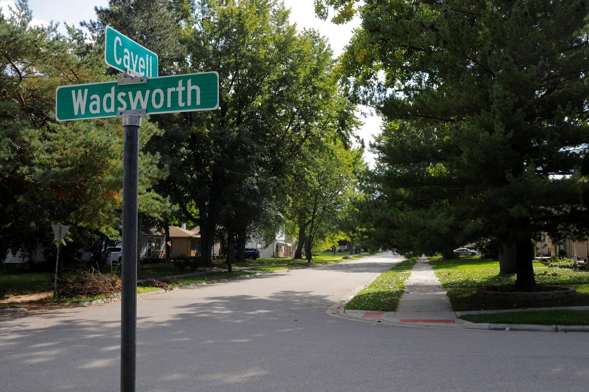 Neighbors Split in Swing-Vote Michigan Suburbs