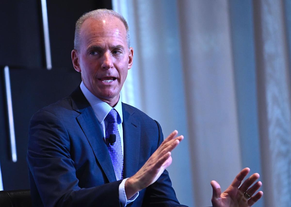 Boeing CEO, Removed as Chairman, Near Last Chance on 737 Max