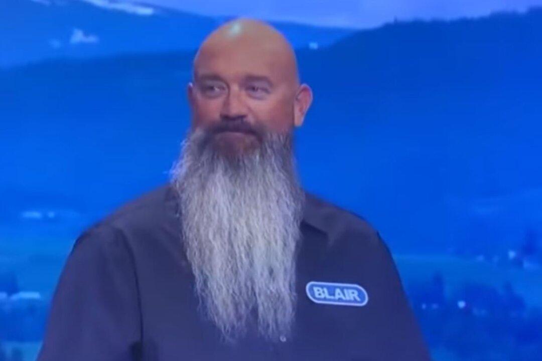 ‘Wheel of Fortune’ Contestant Uses Intro to Joke He’s Trapped in a ‘Loveless Marriage’