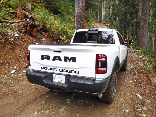 Built to go off-roading. (By Benjamin Yong)