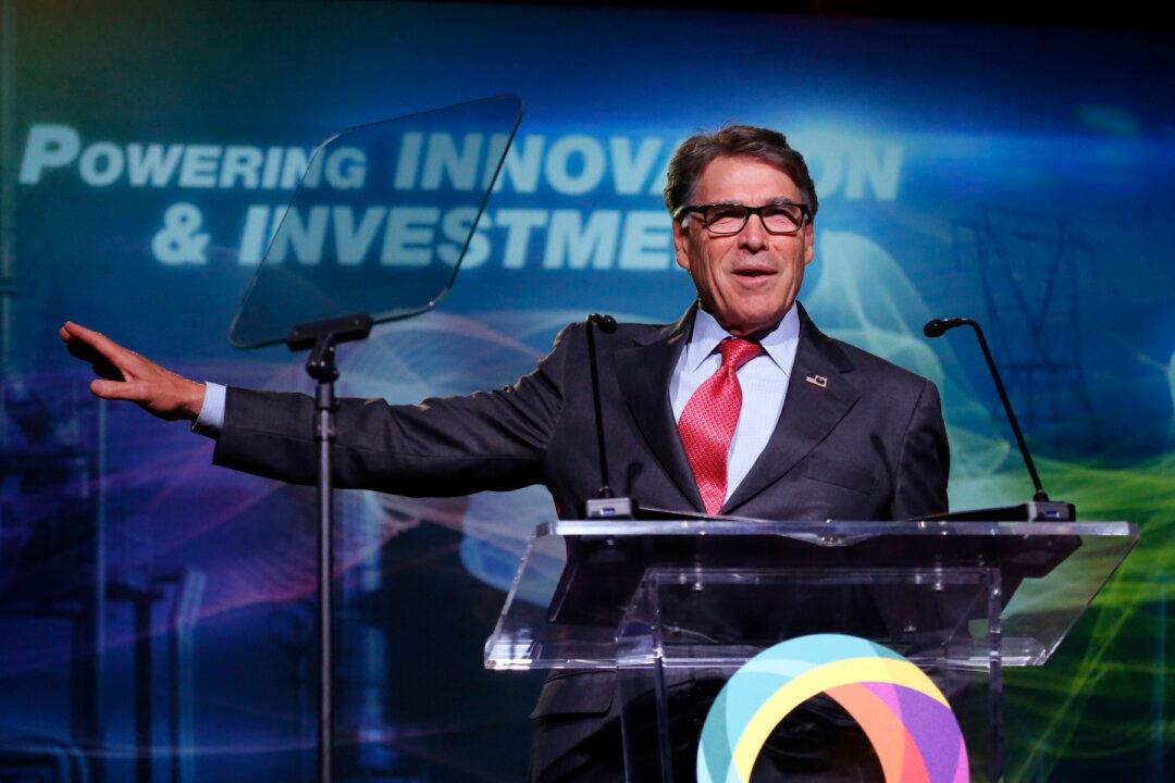 Rick Perry Won’t Comply With House Subpoena in Impeachment Inquiry
