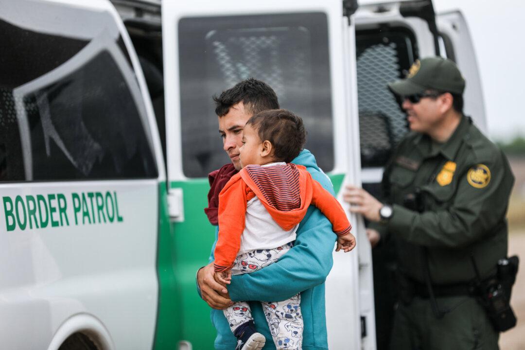 Homeland Security to Collect DNA of Illegal Immigrants at Border