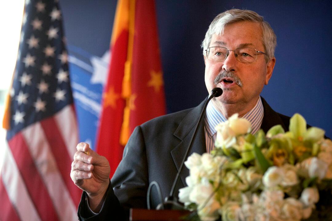 American Ambassador Defends Rules for Chinese Diplomats