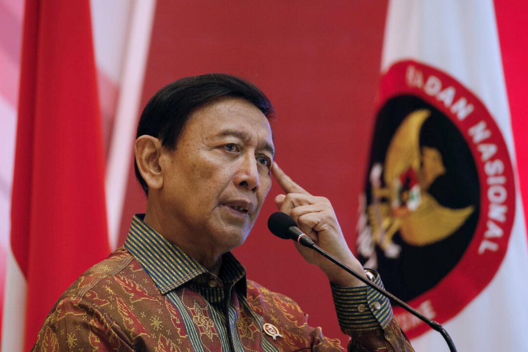 Indonesian President Tightens Security for Ministers After Attack