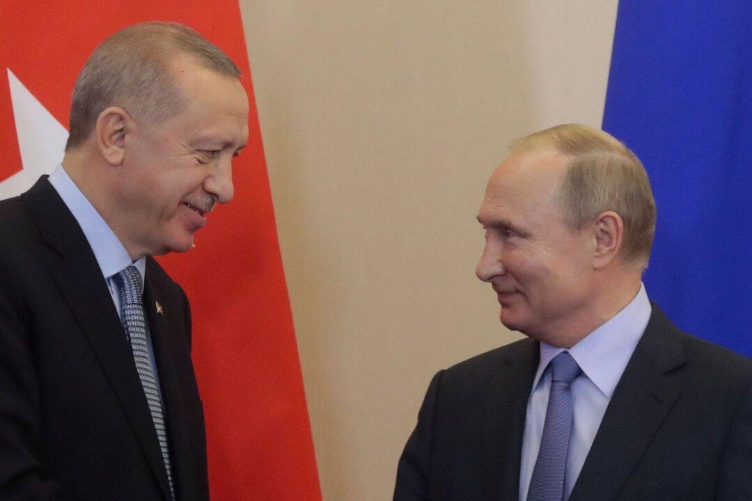 Russia, Turkey Agree to Remove Kurds From Turkey-Syria Border