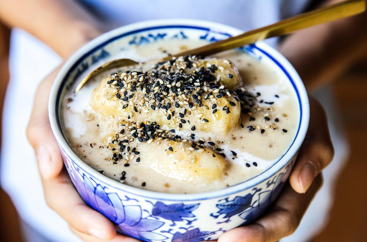 Coconut Cream Bananas and Tapioca (Chek Khtih)