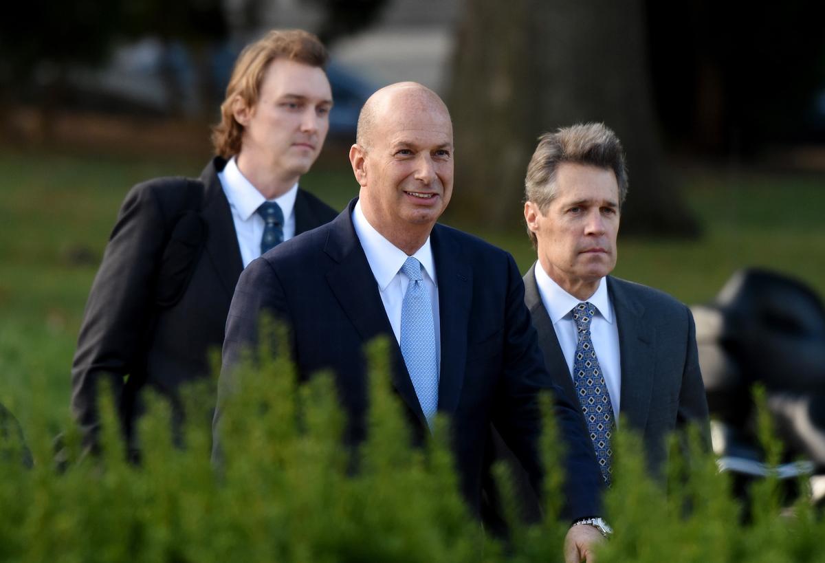 White House, Pence Dispute Gordon Sondland’s ‘Quid Pro Quo’ Claim