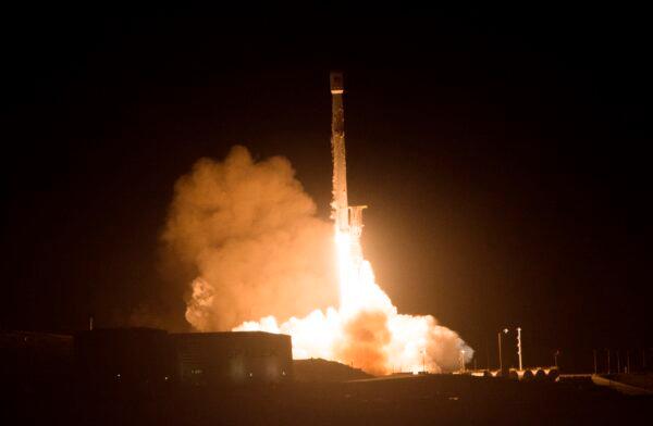 The SpaceX Falcon 9 rocket launches from the Space Launch Complex 4 at Vandenberg Air Force Base in Lompoc, Calif., on Dec. 22, 2017. (Robyn Beck/AFP/Getty Images)