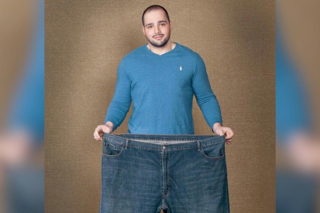 New York Man Loses 270 Pounds and Overcomes Depression After Father’s Death