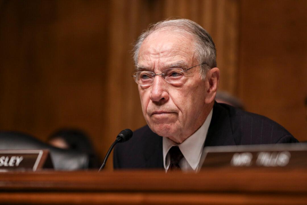 Senators Say Redacted Footnotes Contradict IG Report Statements
