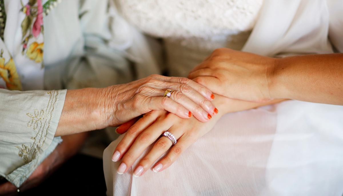 Tennessee Bride and Groom Ask All Four Grandmothers to Be Flower Girls at Their Wedding