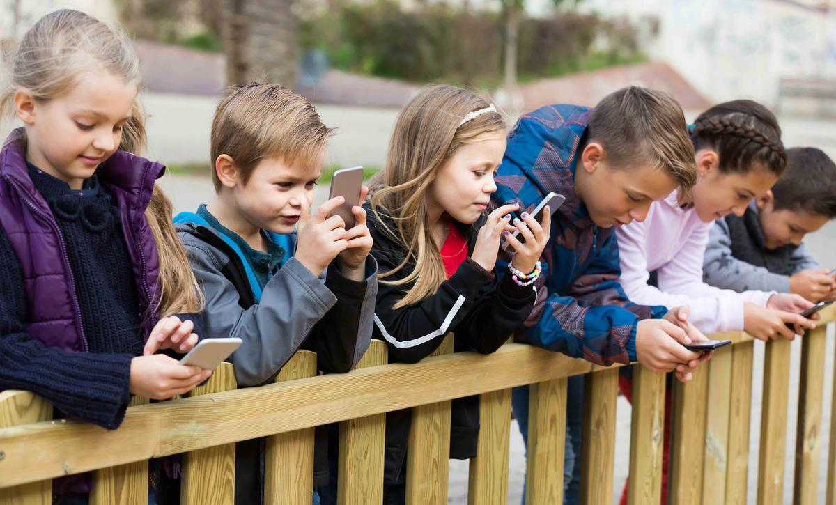 Illustration - Shutterstock | <a href="https://www.shutterstock.com/image-photo/outdoor-portrait-positive-american-girls-boys-560891335">Iakov Filimonov</a>