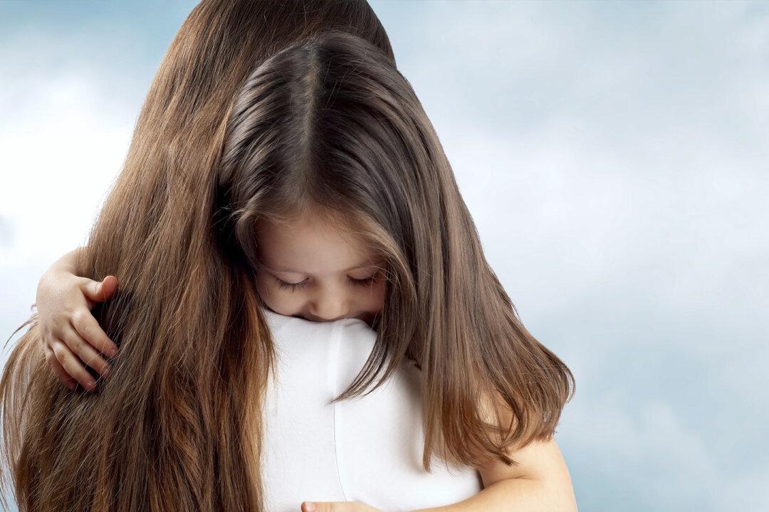 Mom Pays Thanks to Ex’s New Partner for Helping Raise Her Daughter in Viral Facebook Post