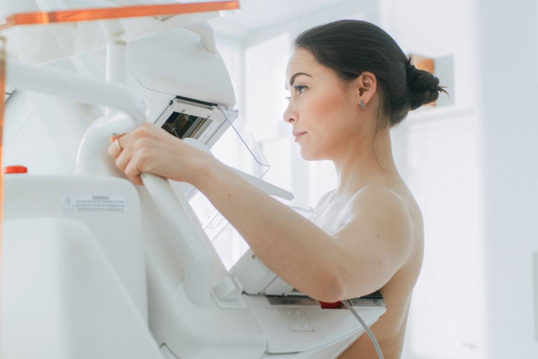 A Million-Dollar Marketing Juggernaut Pushes 3D Mammograms