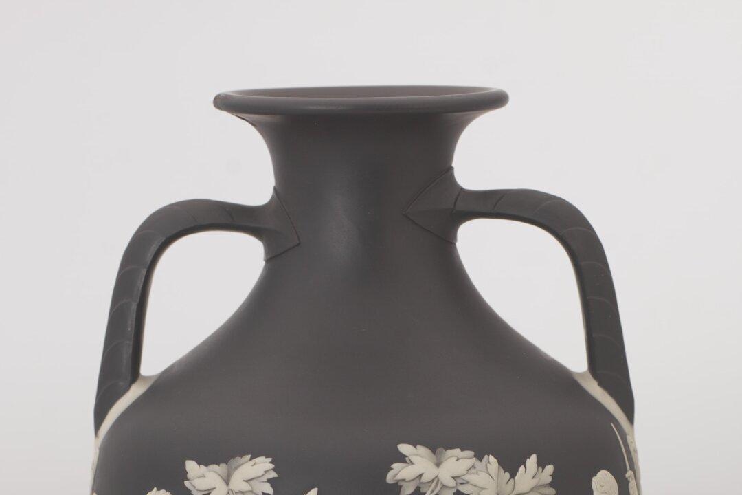 Josiah Wedgwood’s Portland Vase: The Pinnacle of Classical Perfection