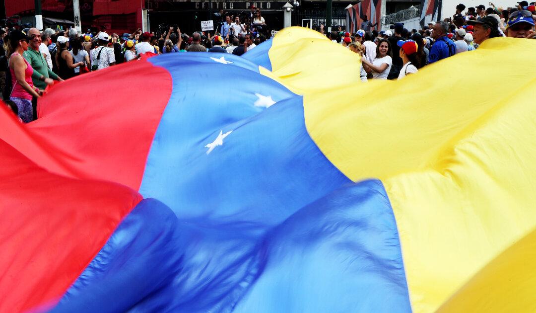 Venezuela, El Salvador Expel Each Other’s Diplomats