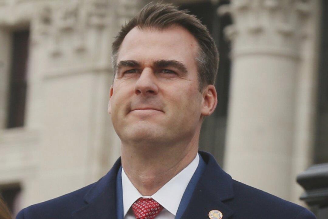 Supreme Court Stays Ruling That Exempted Indian From Traffic Laws