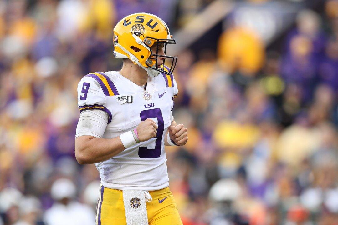 LSU’s Joe Burrow: ‘Pretty Cool’ That Trump Plans to Attend Upcoming Game