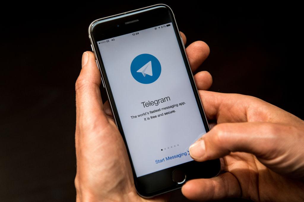 Group Sues Apple for Not Removing Telegram From App Store