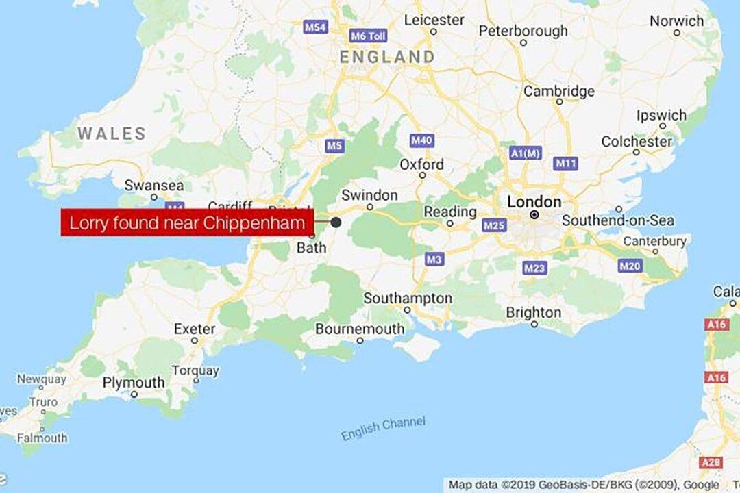 UK Police Arrest Driver After 15 People Found Alive in Truck