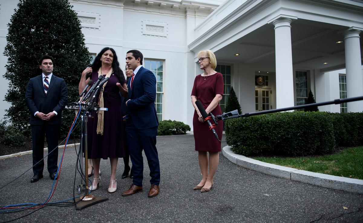 Trump Meets Victims on National Day for Victims of Communism