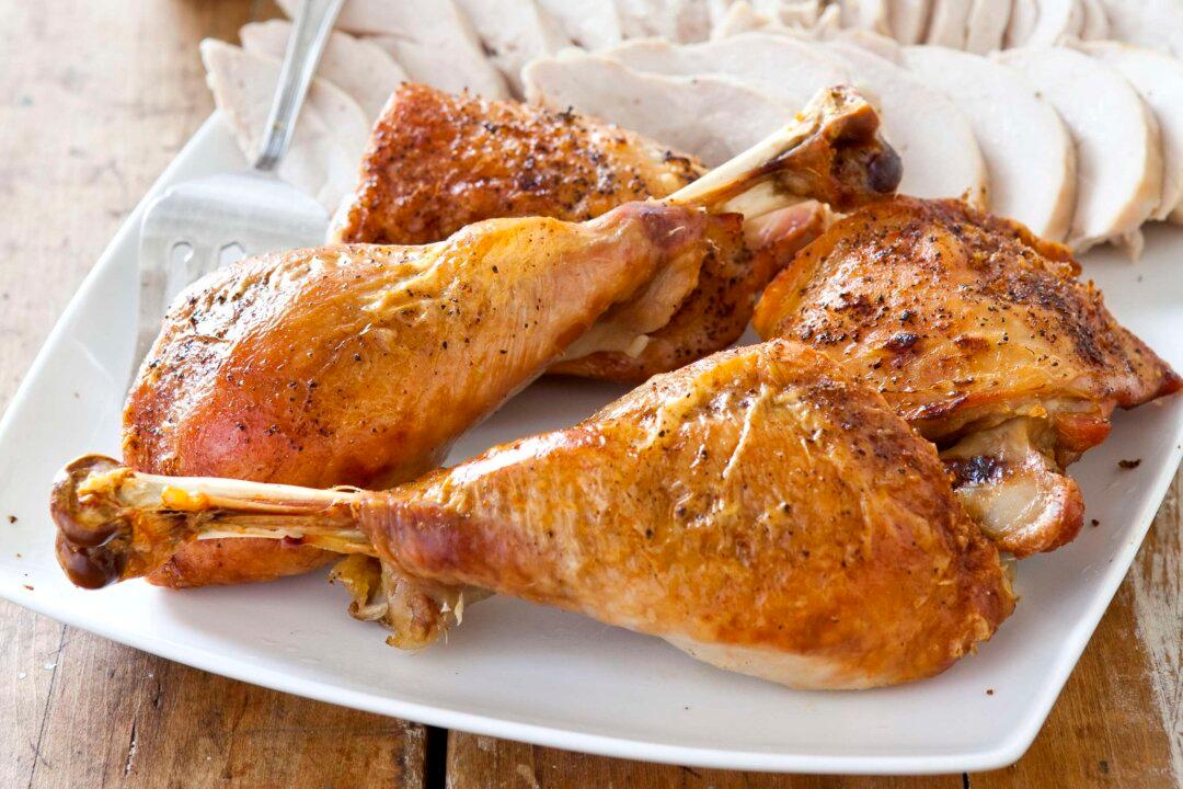 Make-Ahead Roast Turkey and Gravy