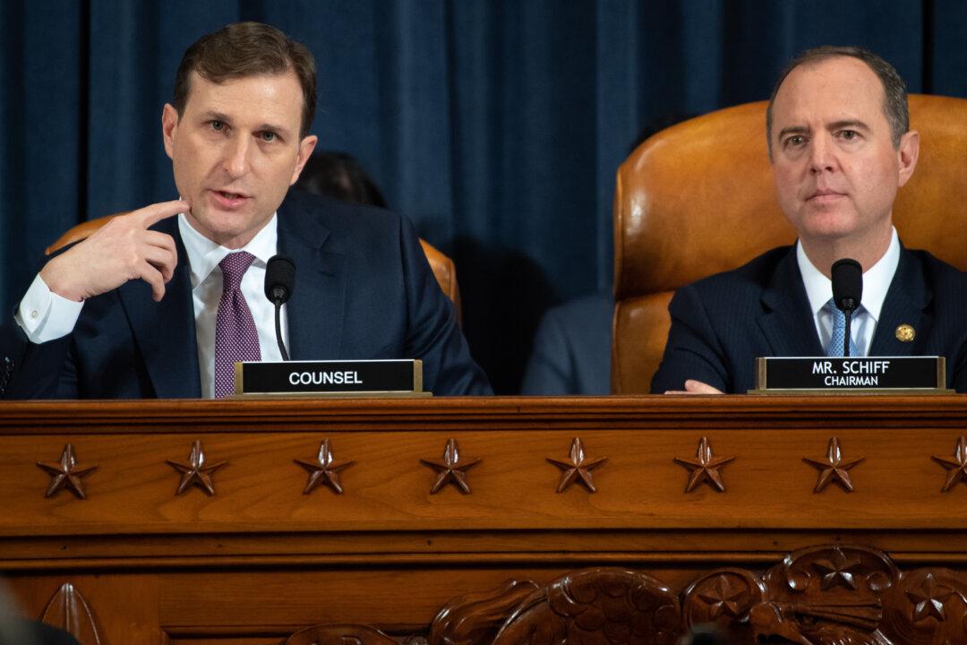 Democrat, GOP Impeachment Counsels Are Polar Opposites Sharing the Spotlight