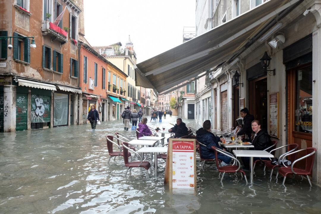 Venice Hit by Another Exceptional High Tide; Worst Week in 150 Years