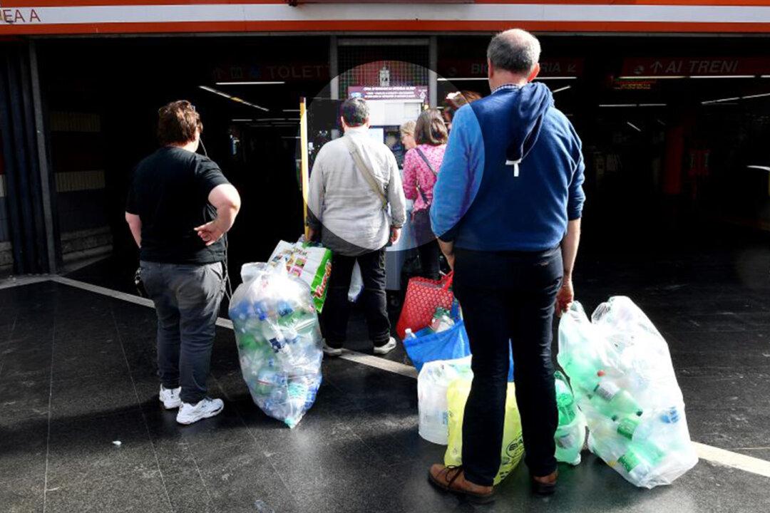 Metro Commuters Can Trade Plastic Trash for Subway Tickets to Fight Pollution in Rome