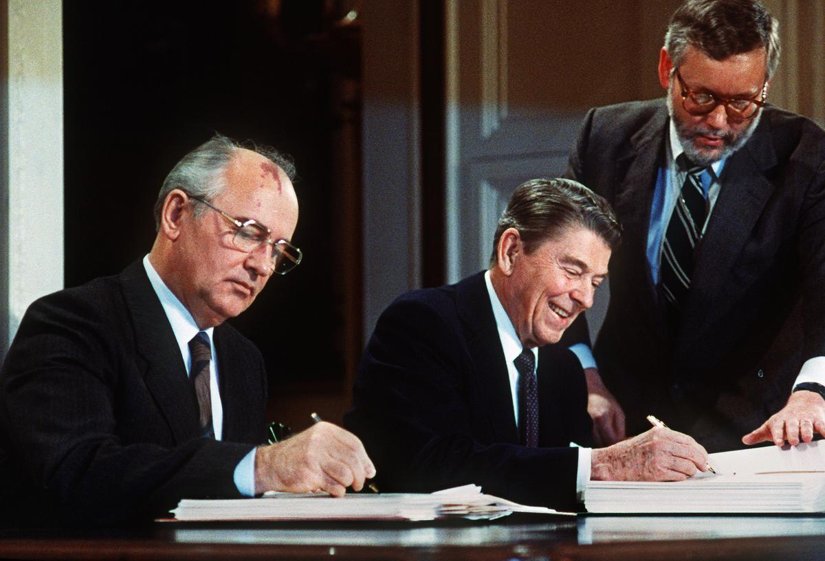 Reagan’s Epochal Battle Against Communism Offers Lessons
