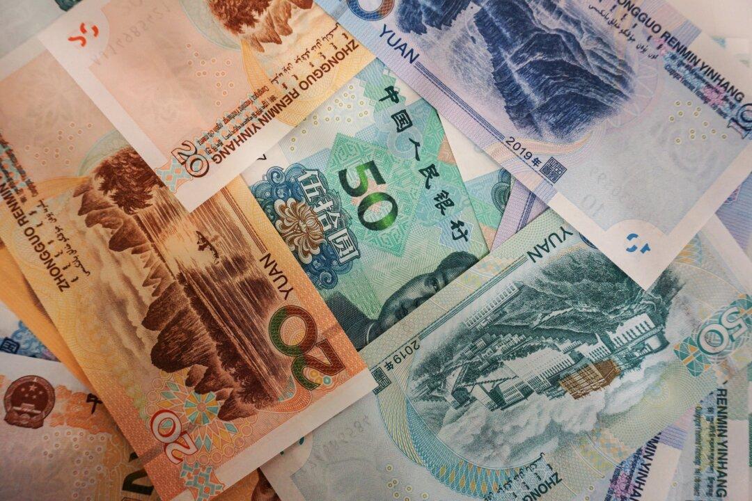 China Drops Below Canada as Currency Trading Plunges by 12.3%