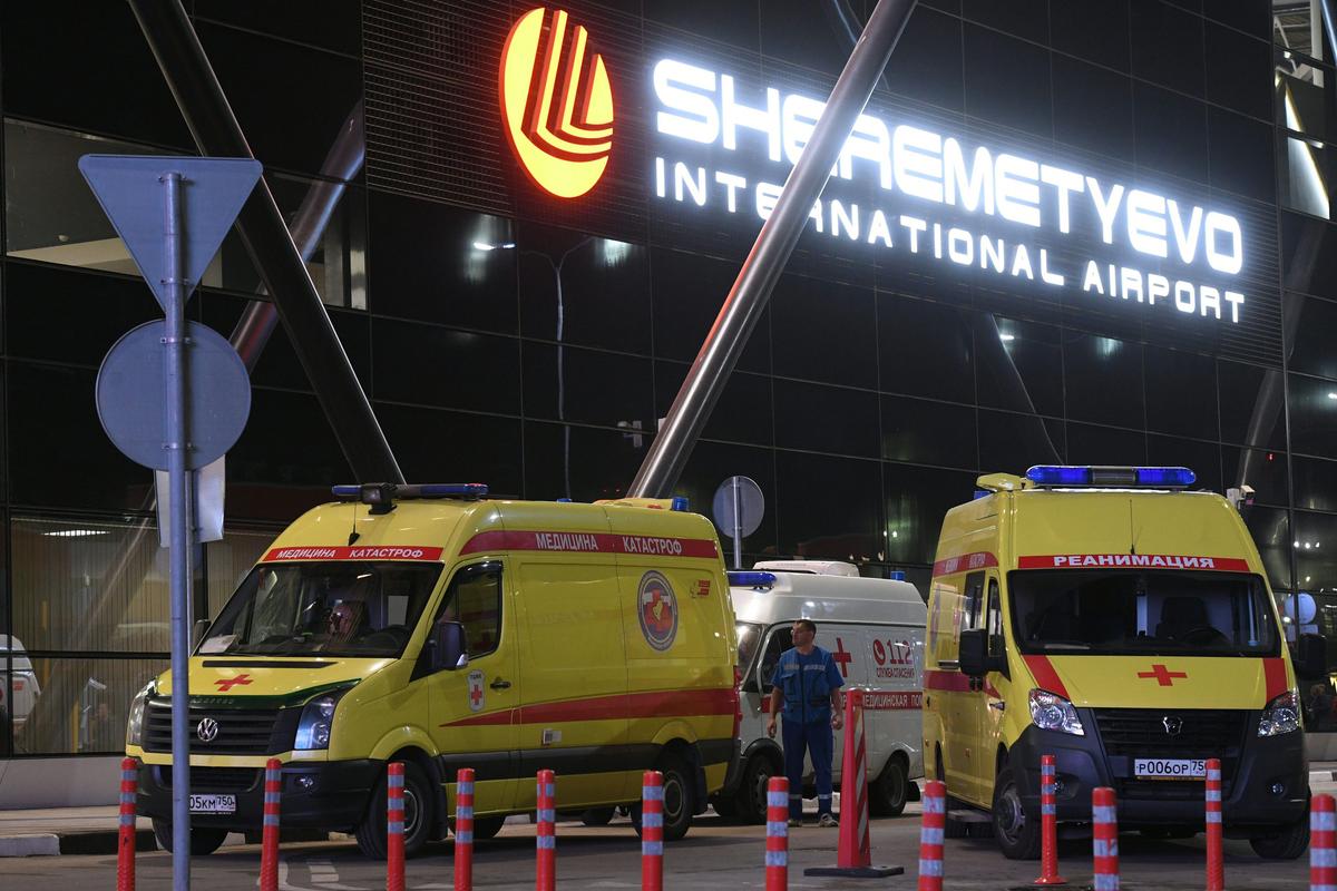 Plane Forced to Make Emergency Landing After Pilot ‘Suffers Heart Attack’